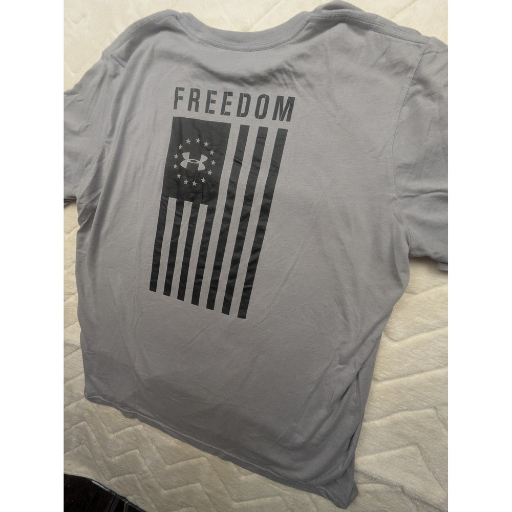 Under Armour Freedom Flag Graphic T-Shirt Gray Mens Large Short Sleeve Tee UA